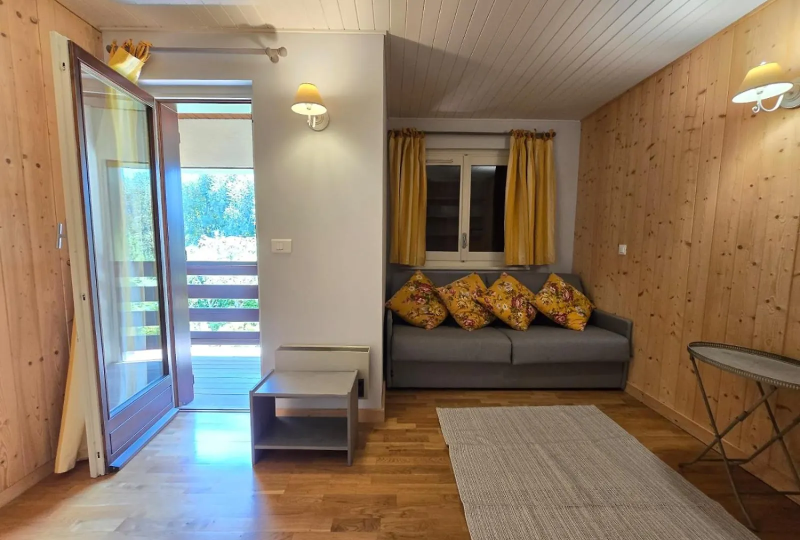 שאמוני Alpine Escape Mont Blanc At Your Window 0*,