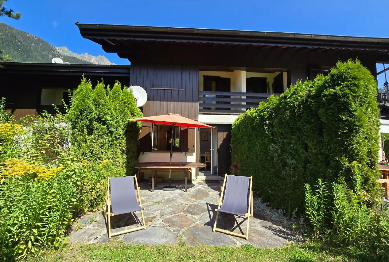 Alpine Escape Mont Blanc At Your Window Chamonix Lejlighed